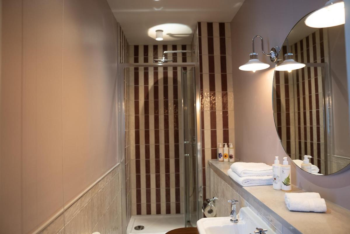 Milsom Hotel Бат Екстериор снимка