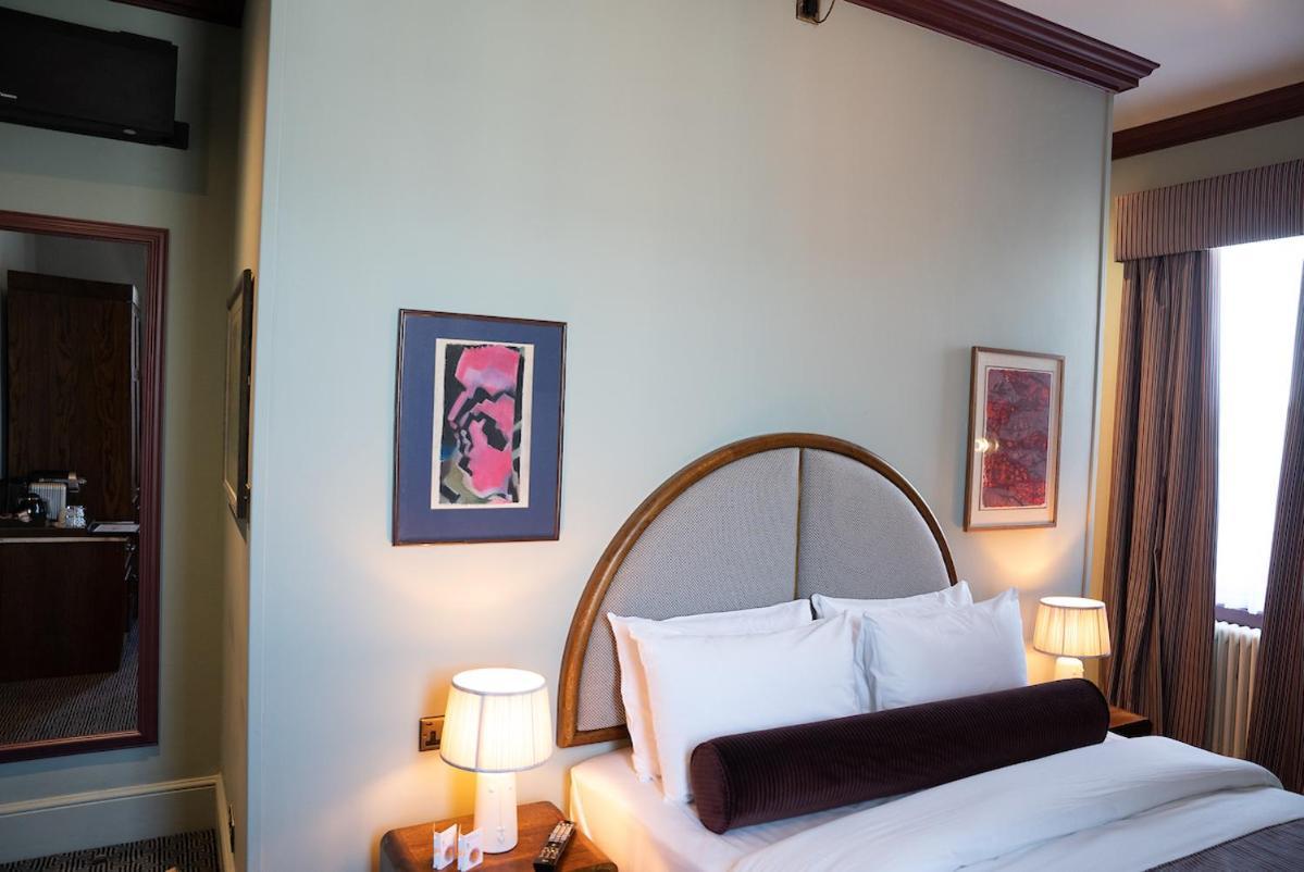 Milsom Hotel Бат Екстериор снимка