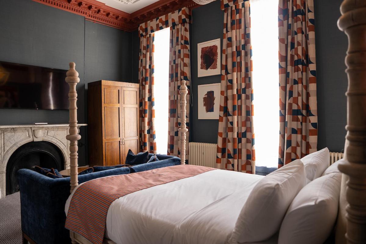 Milsom Hotel Бат Екстериор снимка